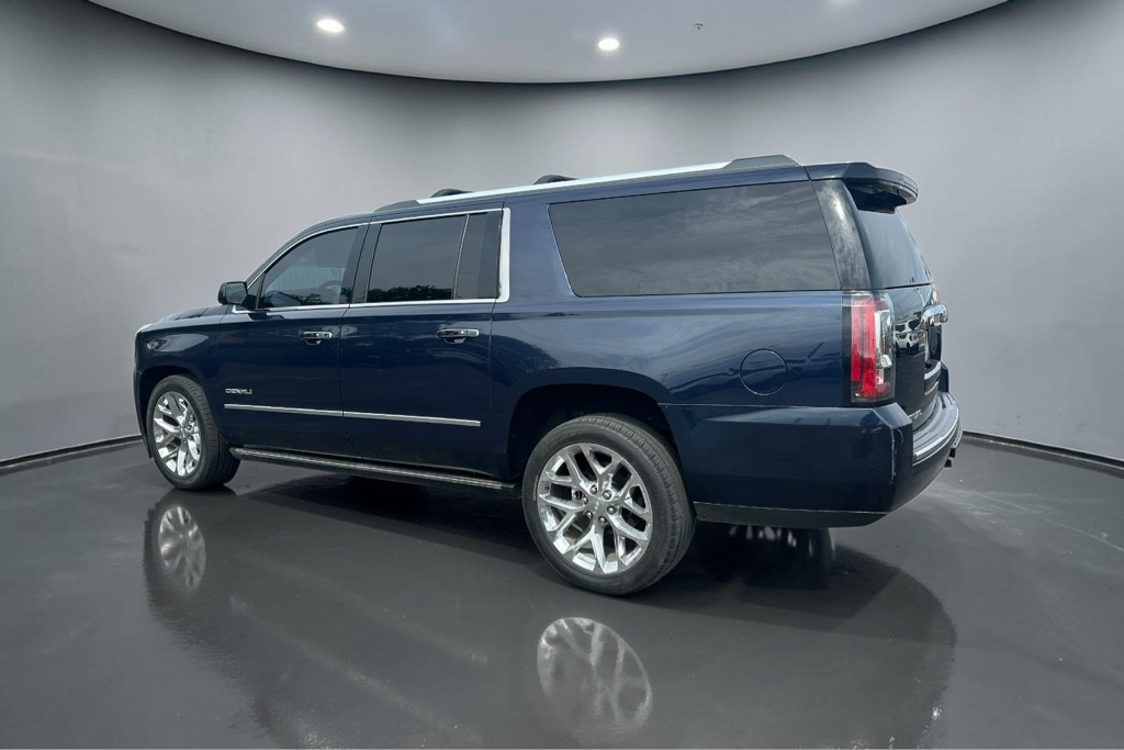 Photo 6 of this GMC YUKON XL