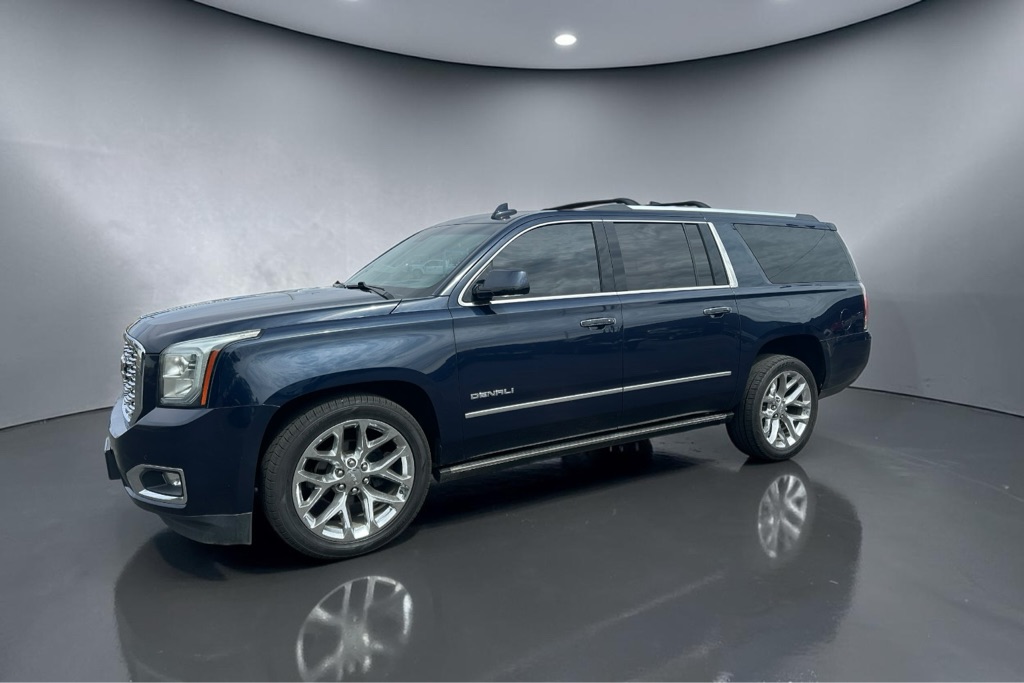 Photo 4 of this GMC YUKON XL