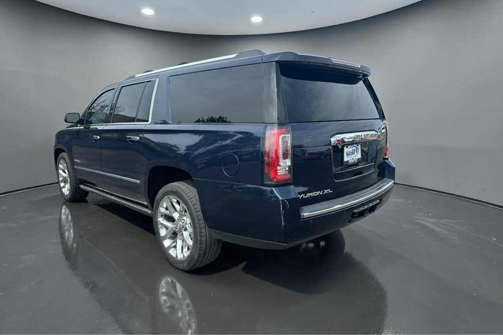 Photo 7 of this GMC YUKON XL