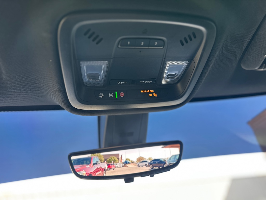 Photo 26 of this CHEVROLET TRAVERSE