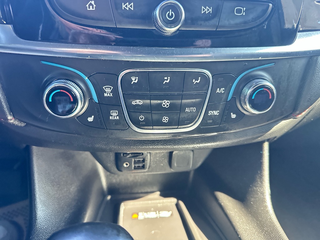 Photo 23 of this CHEVROLET TRAVERSE