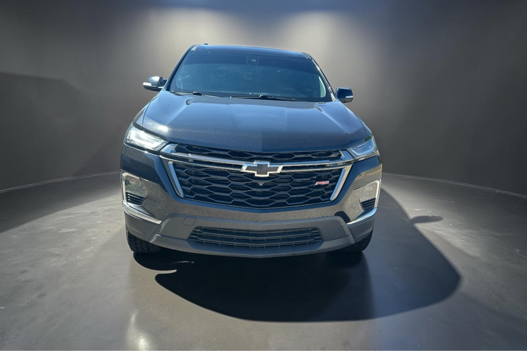 Photo 2 of this CHEVROLET TRAVERSE