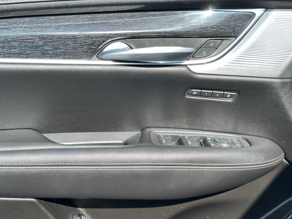 Photo 14 of this CADILLAC XT5