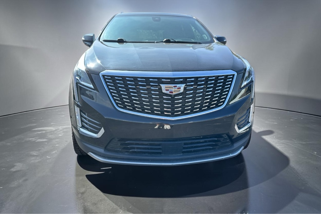 Photo 2 of this CADILLAC XT5