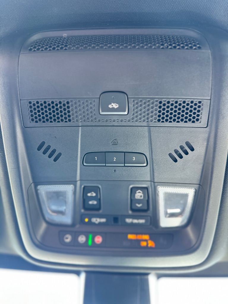 Photo 23 of this CADILLAC XT5