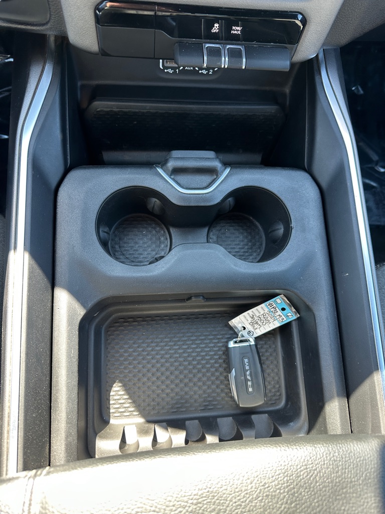 Photo 24 of this RAM 1500