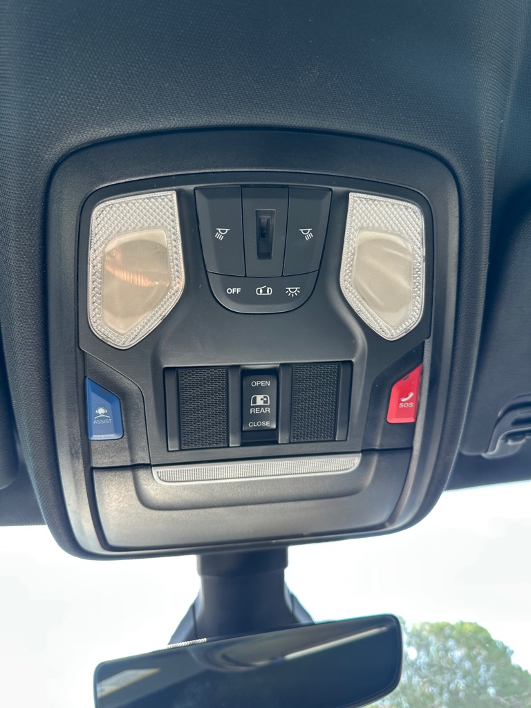 Photo 25 of this RAM 1500