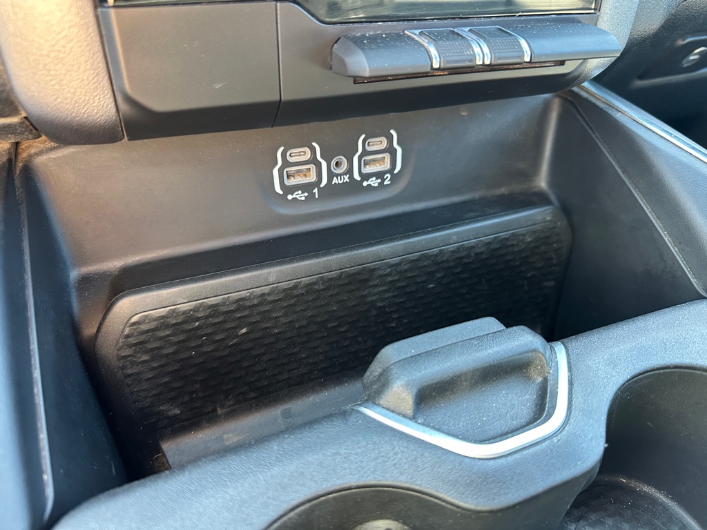 Photo 23 of this RAM 1500