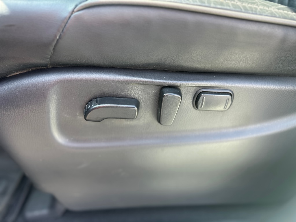 Photo 16 of this INFINITI QX80