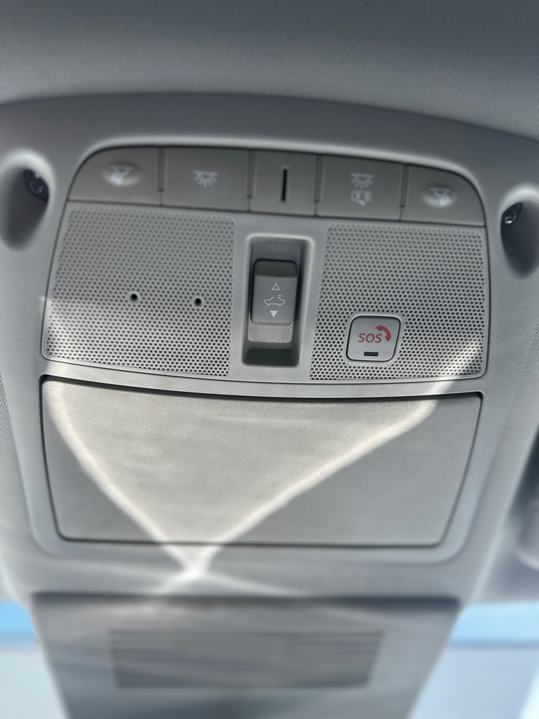 Photo 27 of this INFINITI QX80