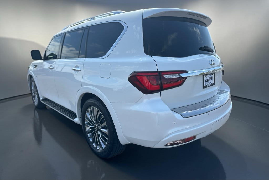 Photo 7 of this INFINITI QX80