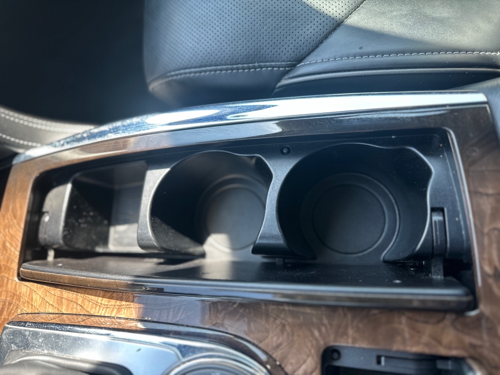 Photo 25 of this INFINITI QX80