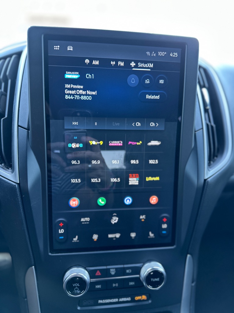 Photo 21 of this FORD EDGE