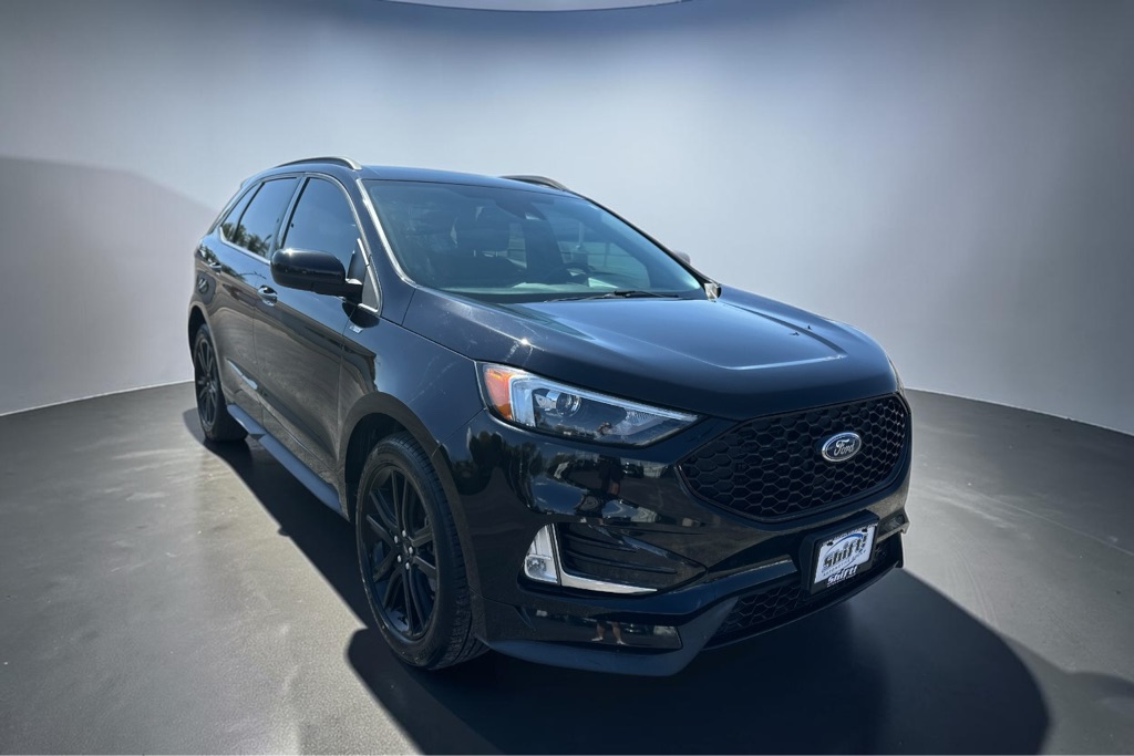 Photo 2 of this FORD EDGE