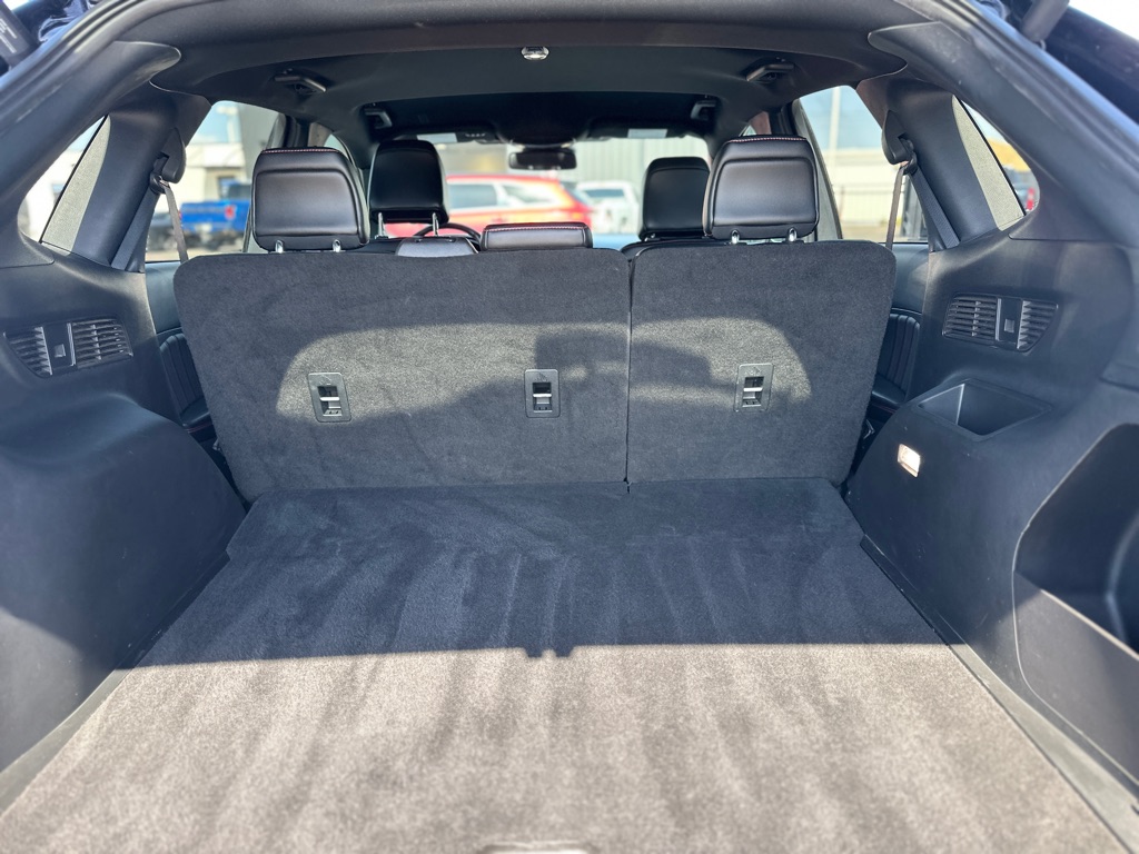 Photo 30 of this FORD EDGE