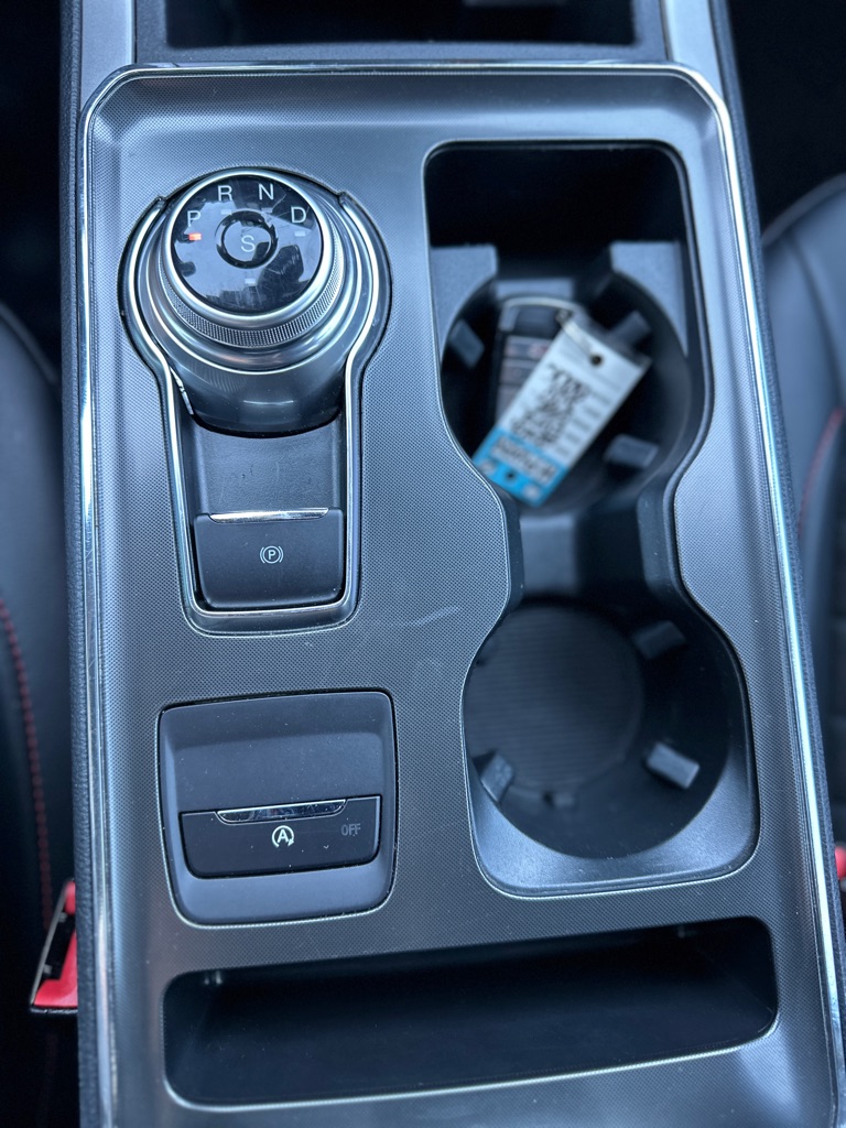 Photo 24 of this FORD EDGE