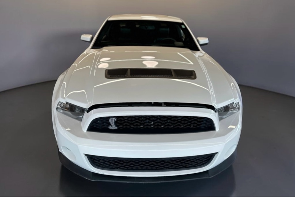 Photo 2 of this FORD MUSTANG