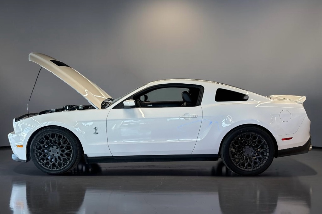 Photo 6 of this FORD MUSTANG