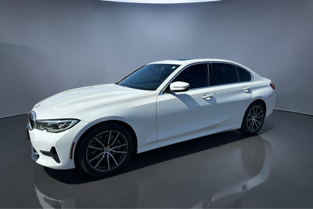 Photo 12 of this BMW 330I