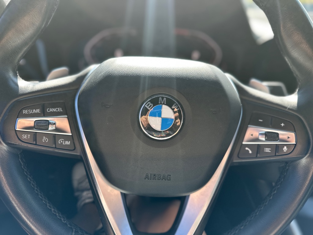 Photo 19 of this BMW 330I