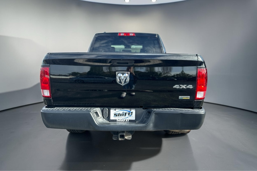 Photo 8 of this RAM 1500 CLASSIC
