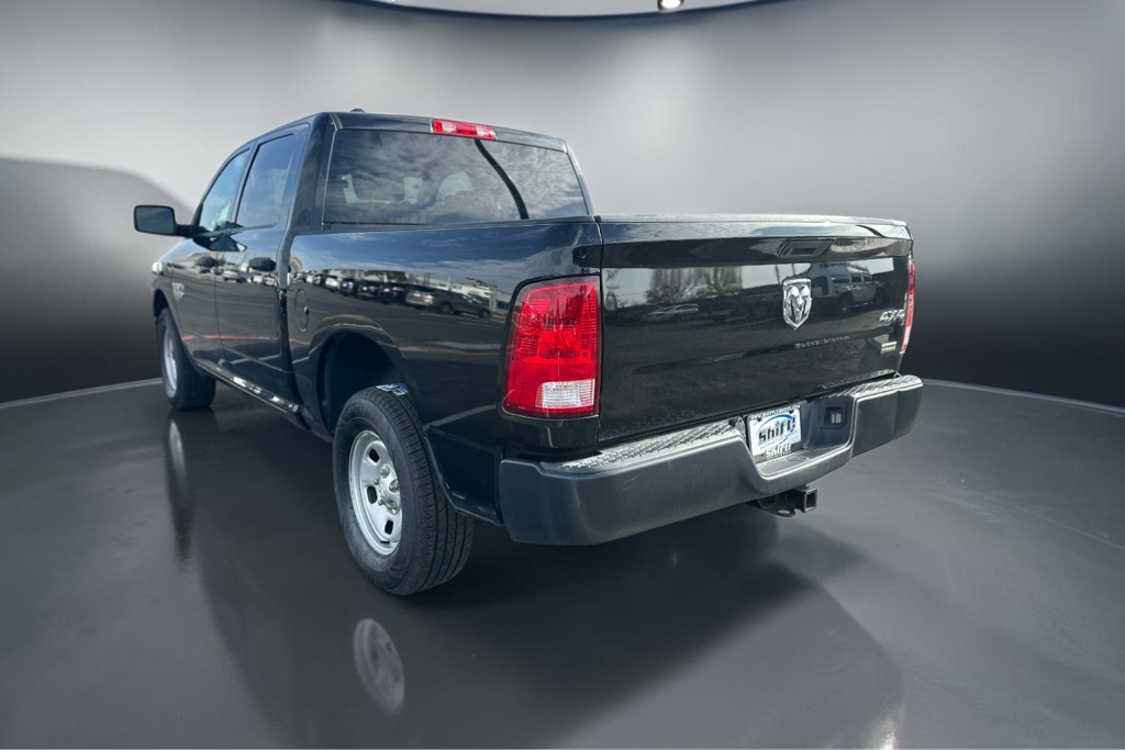 Photo 7 of this RAM 1500 CLASSIC