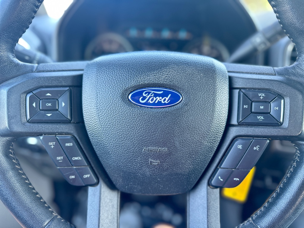 Photo 22 of this FORD F150