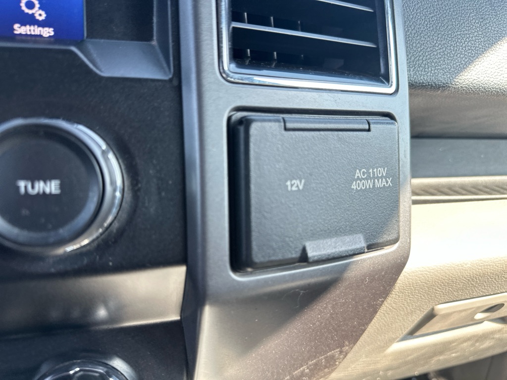 Photo 26 of this FORD F150