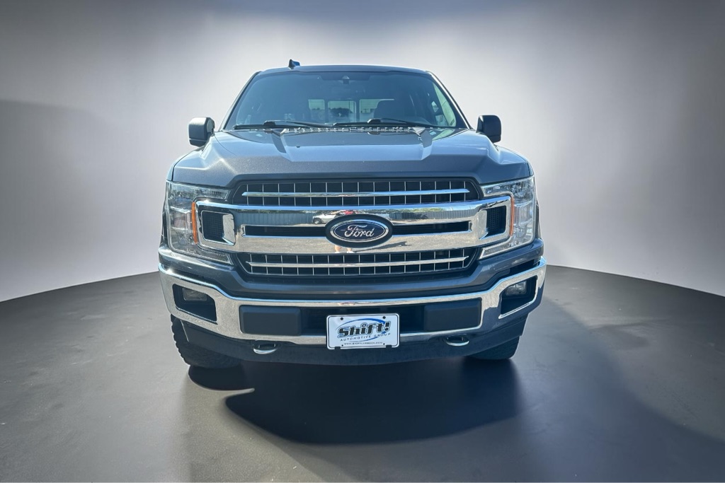 Photo 2 of this FORD F150