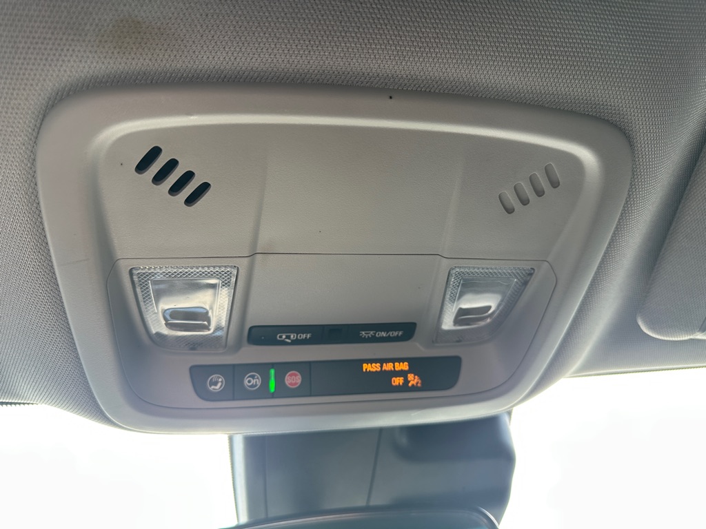 Photo 22 of this CHEVROLET MALIBU