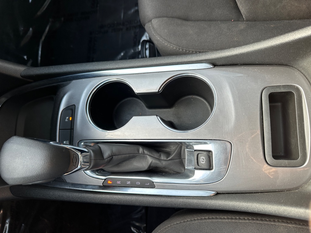 Photo 21 of this CHEVROLET MALIBU