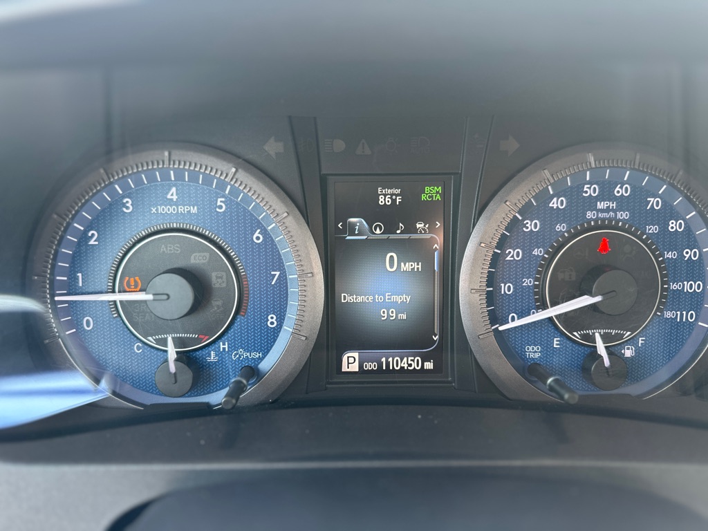 Photo 20 of this TOYOTA SIENNA