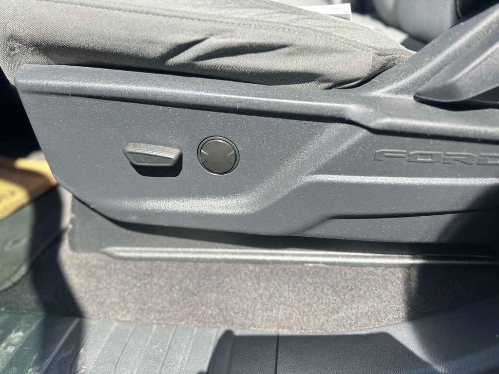 Photo 16 of this FORD F150