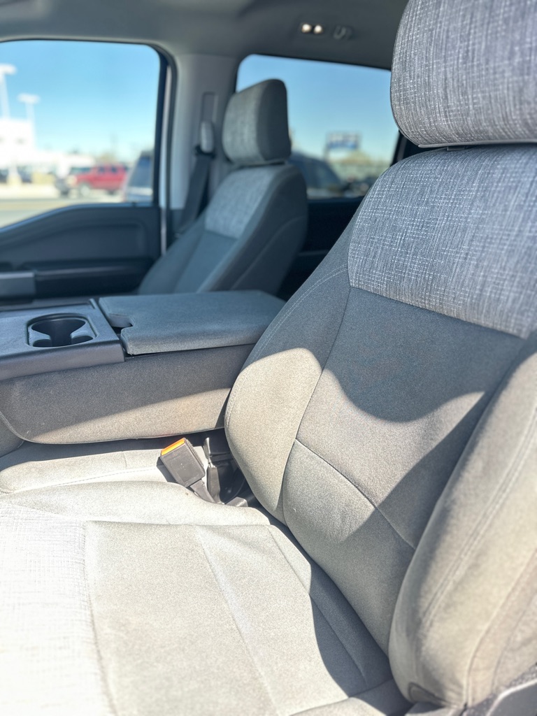 Photo 18 of this FORD F150