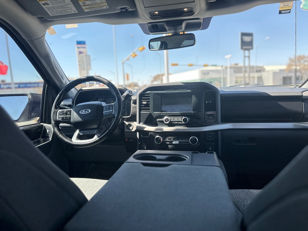 Photo 28 of this FORD F150