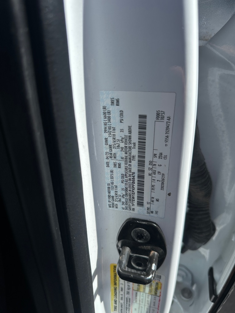 Photo 33 of this FORD F150
