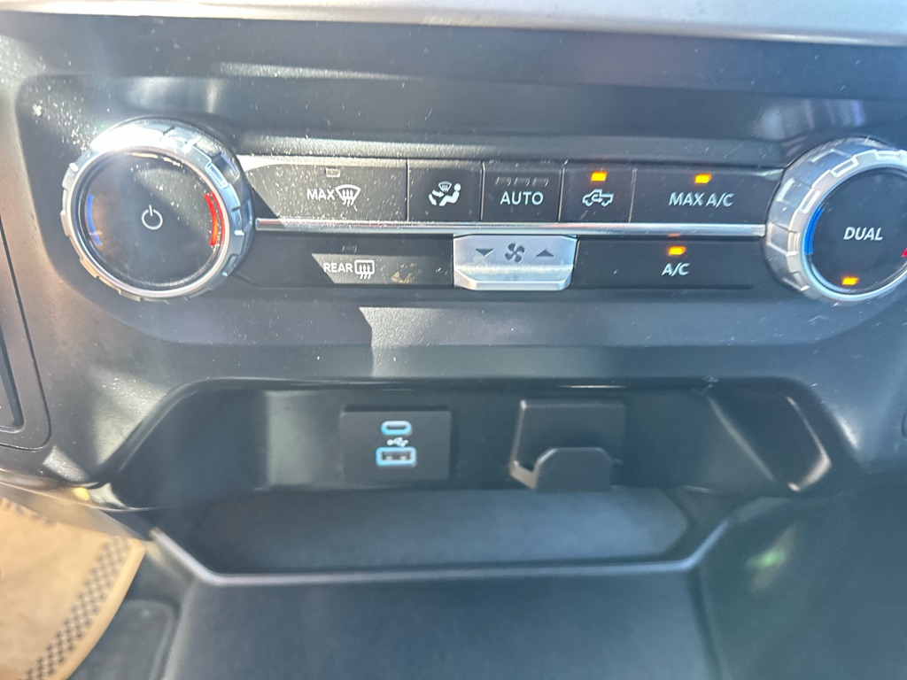 Photo 24 of this FORD F150