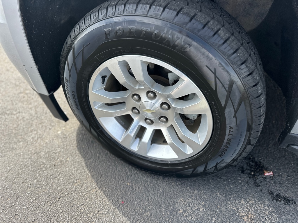 Photo 13 of this CHEVROLET TAHOE