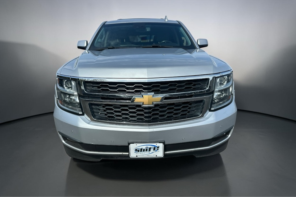 Photo 2 of this CHEVROLET TAHOE
