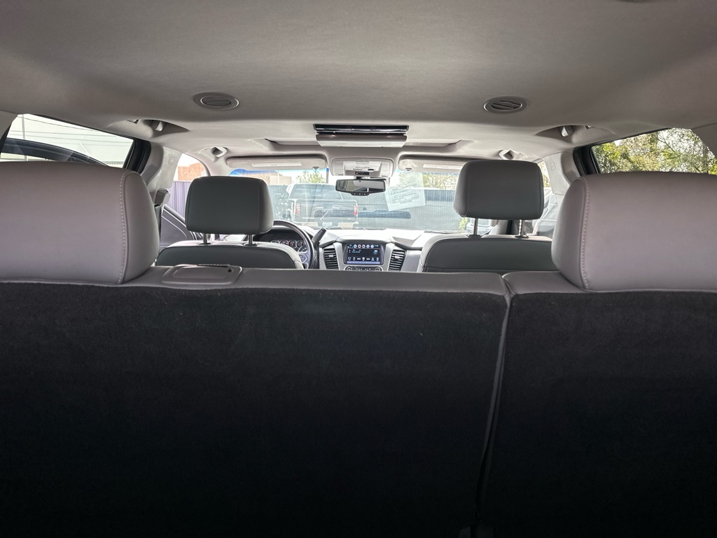 Photo 34 of this CHEVROLET TAHOE