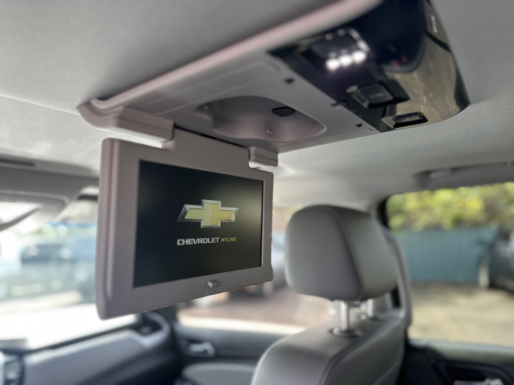 Photo 32 of this CHEVROLET TAHOE