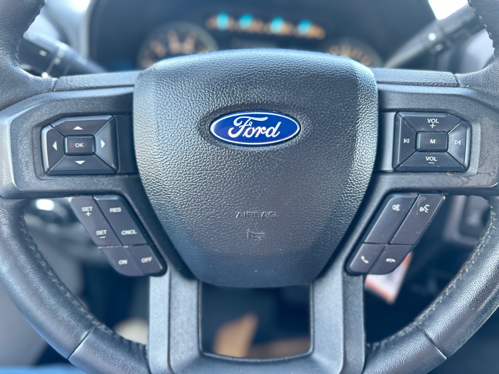 Photo 23 of this FORD F150