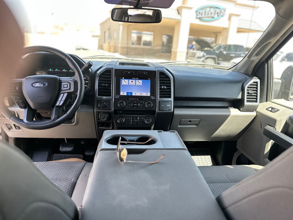 Photo 36 of this FORD F150