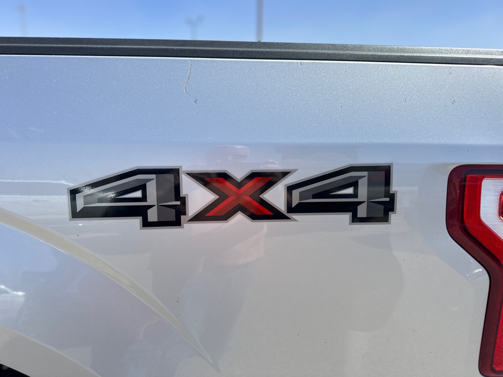 Photo 15 of this FORD F150