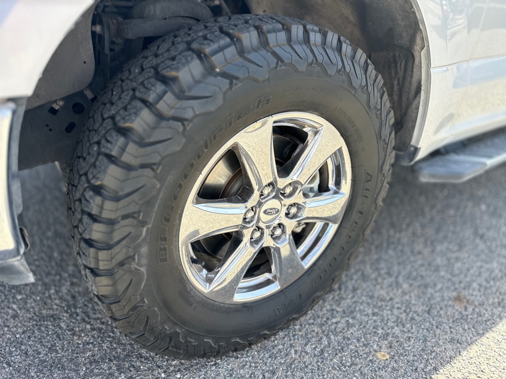 Photo 12 of this FORD F150