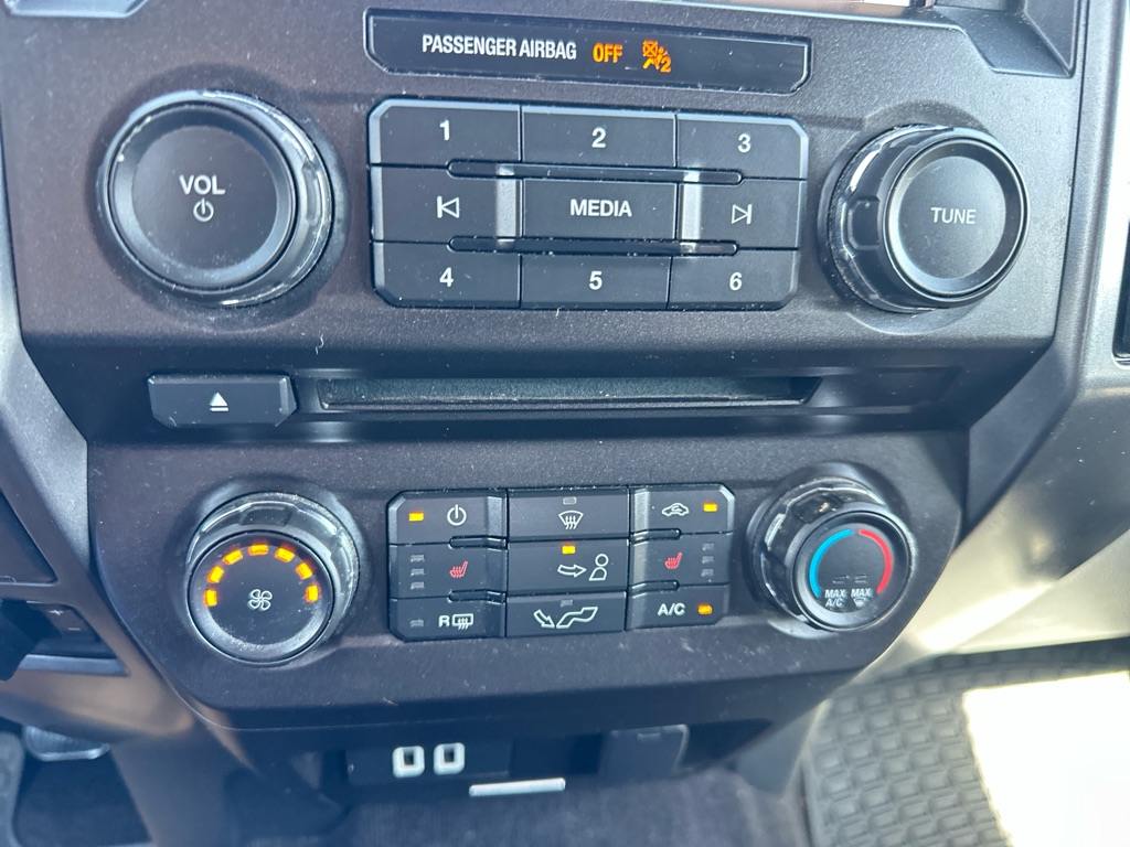 Photo 26 of this FORD F150