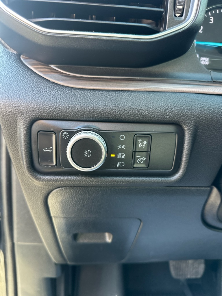 Photo 16 of this FORD EXPLORER