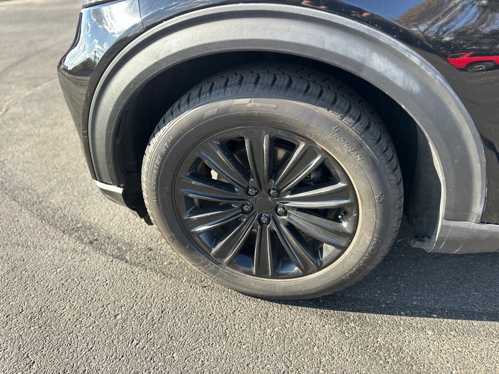 Photo 13 of this FORD EXPLORER