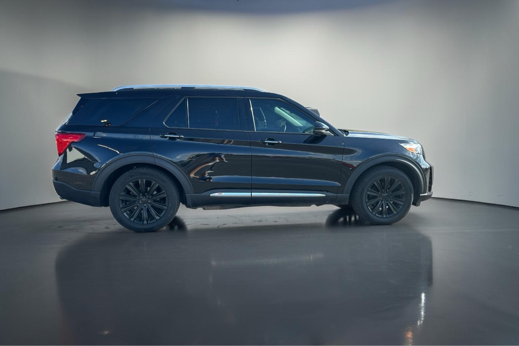 Photo 11 of this FORD EXPLORER
