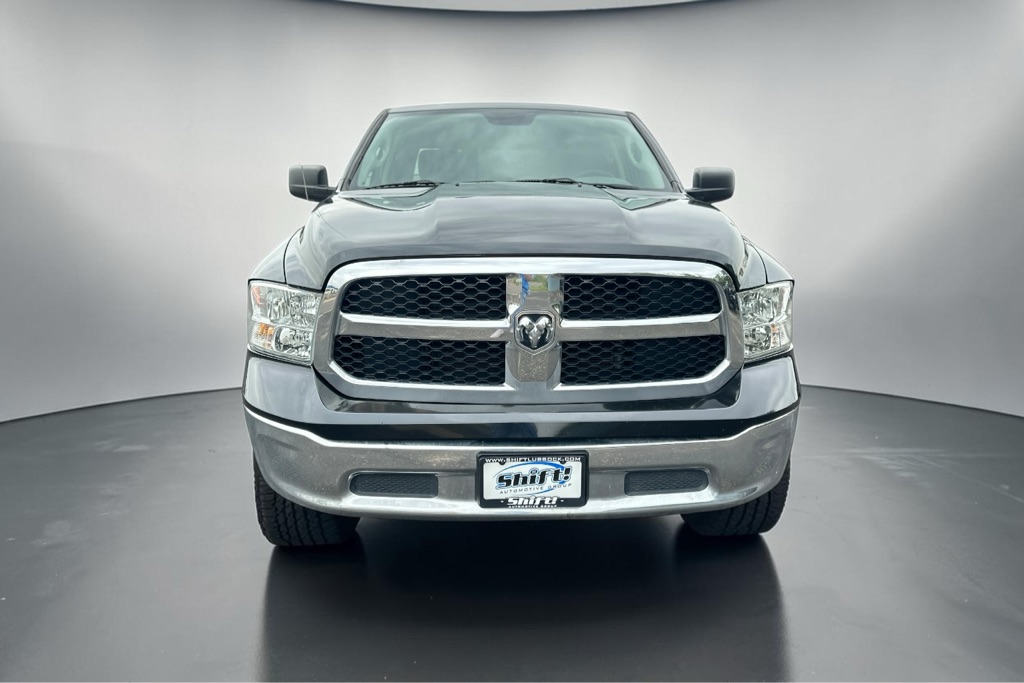 Photo 2 of this RAM 1500 CLASSIC